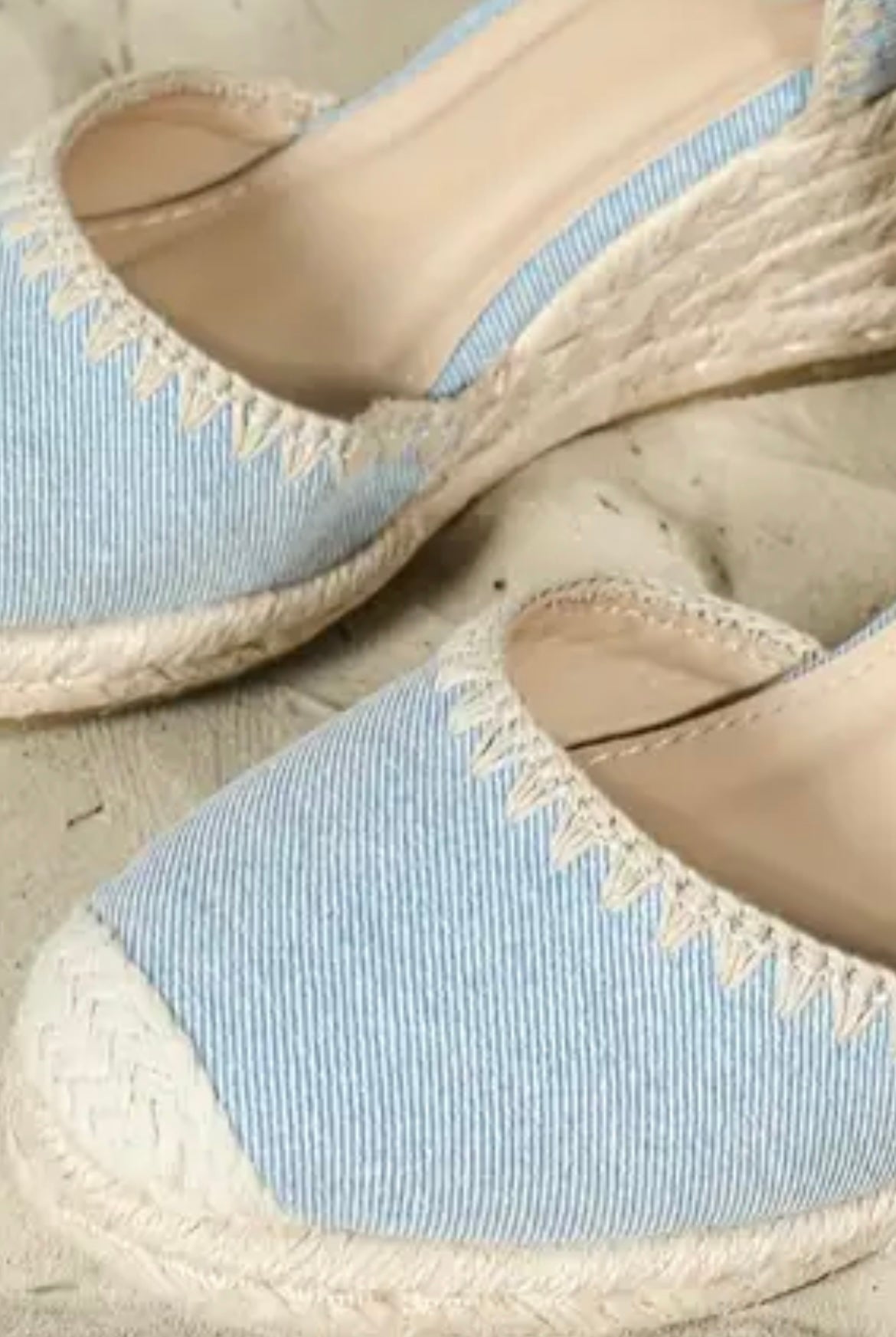 Calla | Light Blue Textured Edging