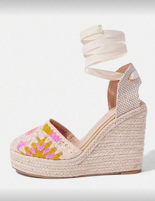 Calla | Beige Pink Crochet