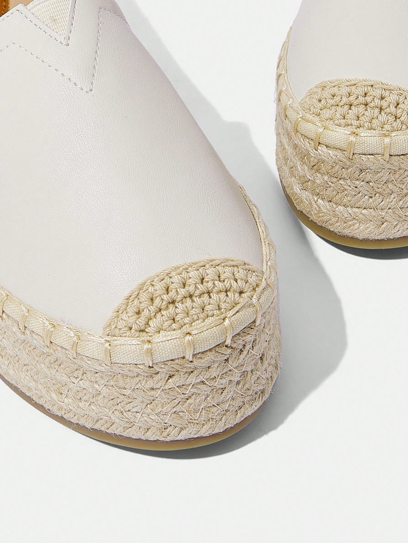 Teresa | Beige Tip Slip-on